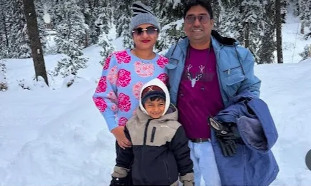 Mahesh & Jyoti Lamkhade in Kashmir